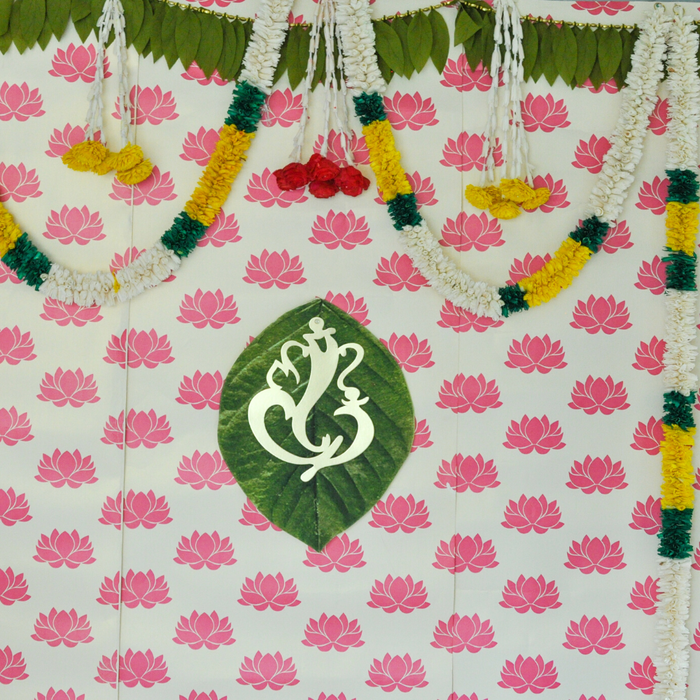 Pearl White Hot Pink lotus Printed Paper Backdrop Kit - 6ft W X 7ftH
